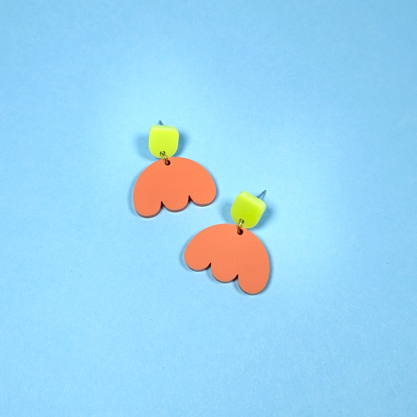 Tipsy Tulip Earrings
