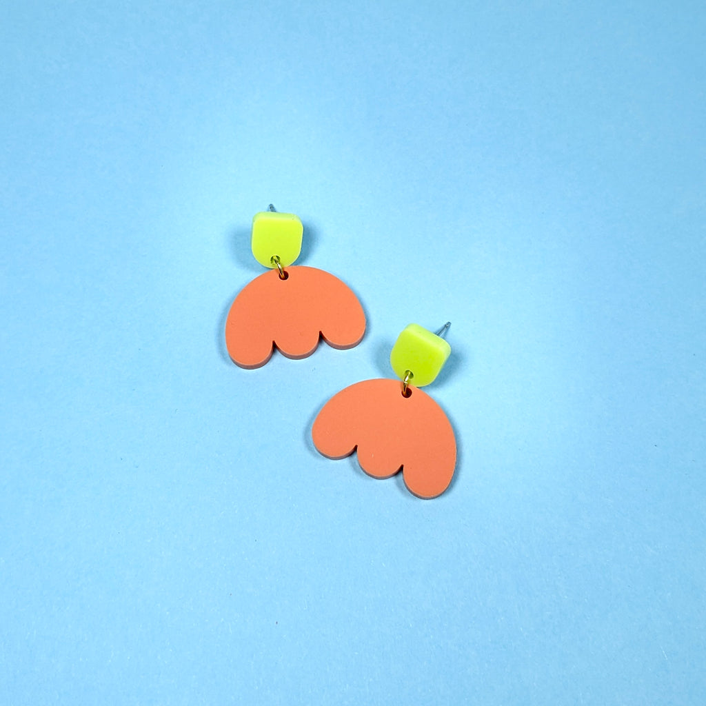 Tipsy Tulip Earrings